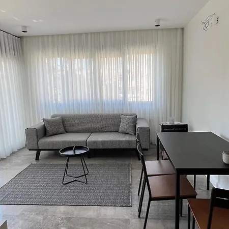 Apartment Leos Apart3 Side