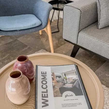 Leos Apart3 * Σιντέ