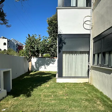 Leos Apart3 * Σιντέ