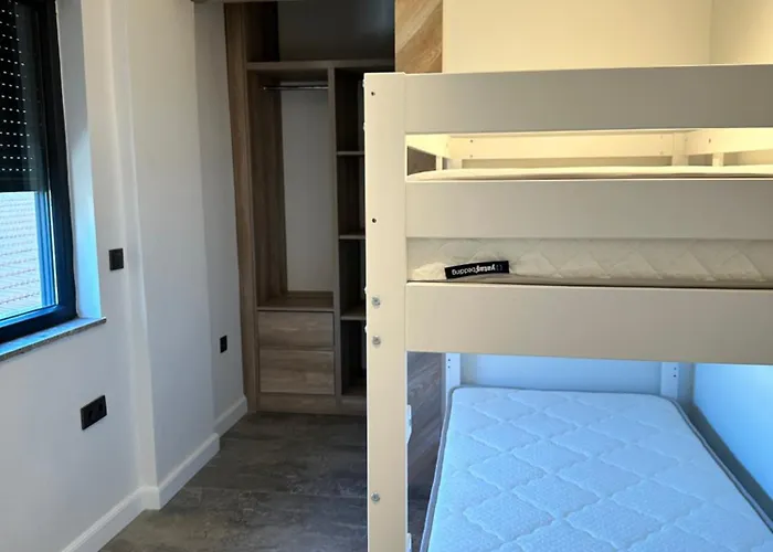 Lägenhet Leos Apart3